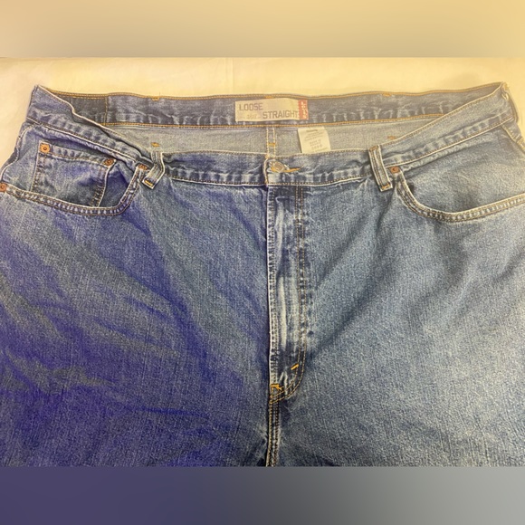 Levis 569, lightly loved, W44 L32 loose straight fit - Picture 3 of 4